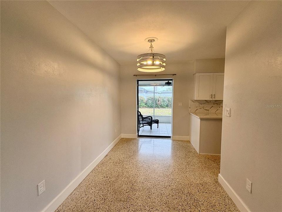 待售: $699,000 (3 贝兹, 2 浴室, 1179 平方英尺)