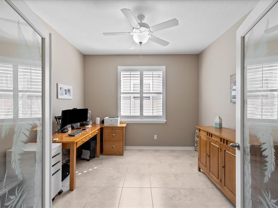 Под контрактом: $450,000 (4 спален, 3 ванн, 2208 Квадратных фут)