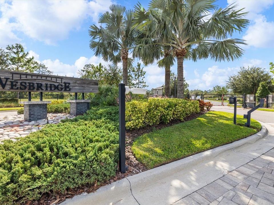 Под контрактом: $450,000 (4 спален, 3 ванн, 2208 Квадратных фут)