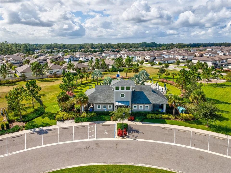 Под контрактом: $450,000 (4 спален, 3 ванн, 2208 Квадратных фут)