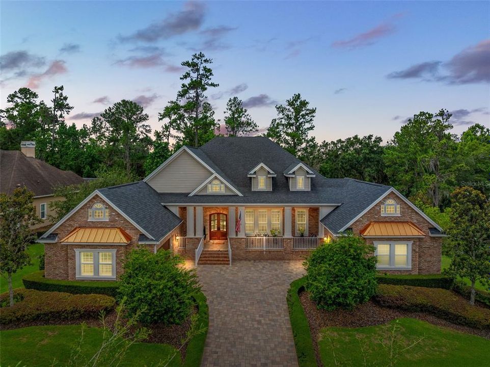 最近售出: $1,550,000 (5 贝兹, 4 浴室, 5533 平方英尺)