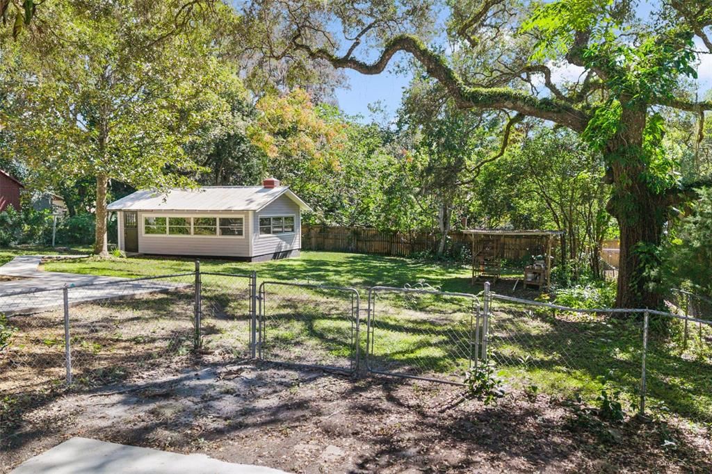 На продажу: $425,000 (3 спален, 2 ванн, 1677 Квадратных фут)