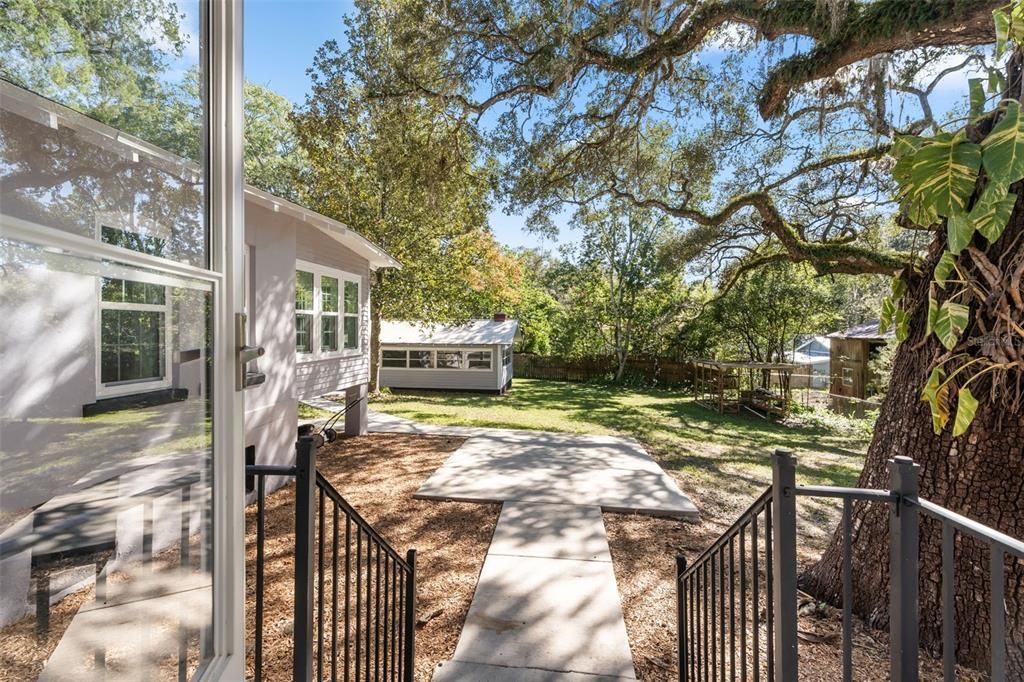 На продажу: $425,000 (3 спален, 2 ванн, 1677 Квадратных фут)