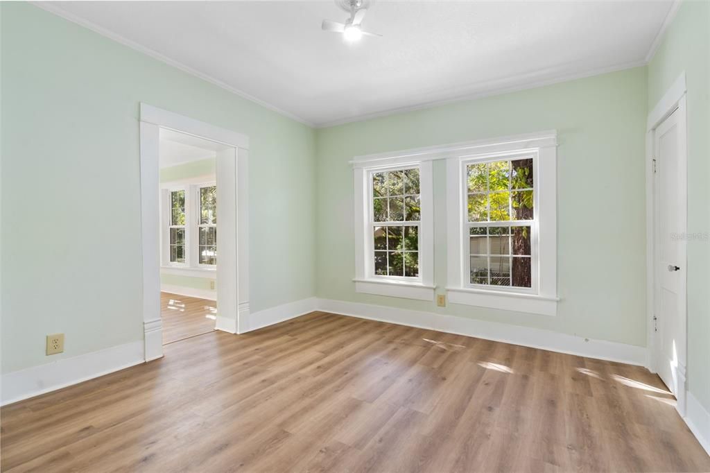 На продажу: $425,000 (3 спален, 2 ванн, 1677 Квадратных фут)