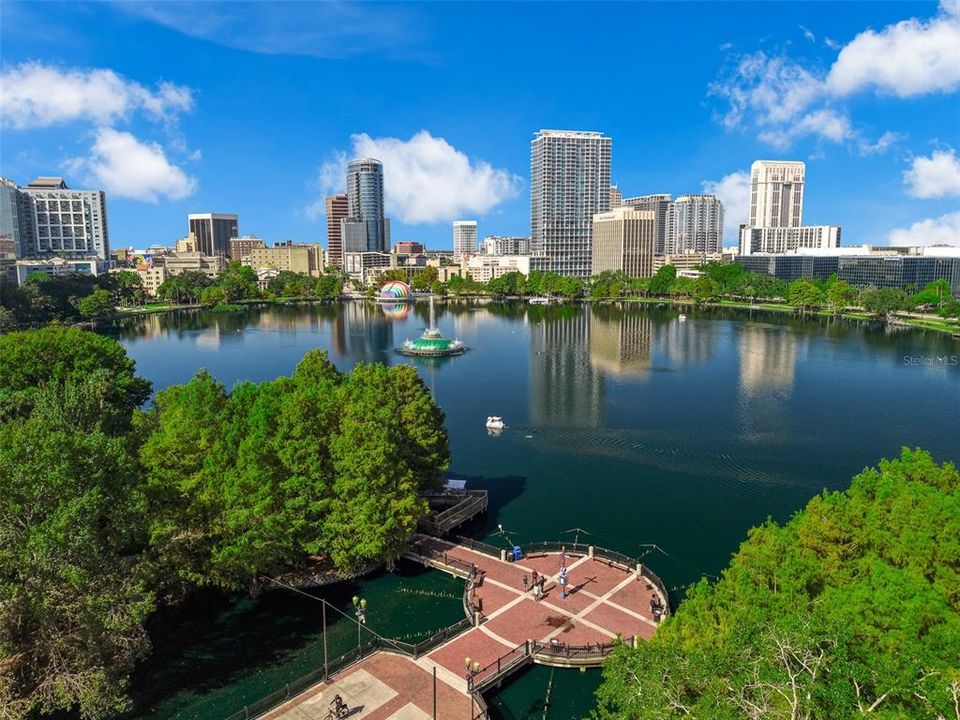 待售: $289,500 (2 贝兹, 2 浴室, 1304 平方英尺)