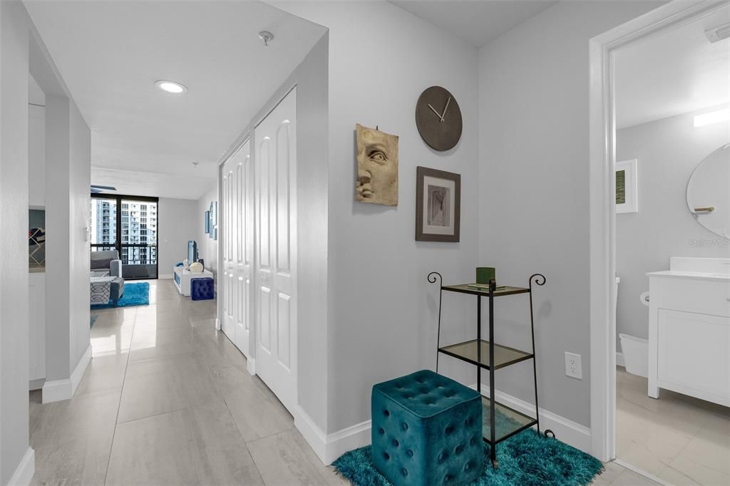 待售: $289,500 (2 贝兹, 2 浴室, 1304 平方英尺)