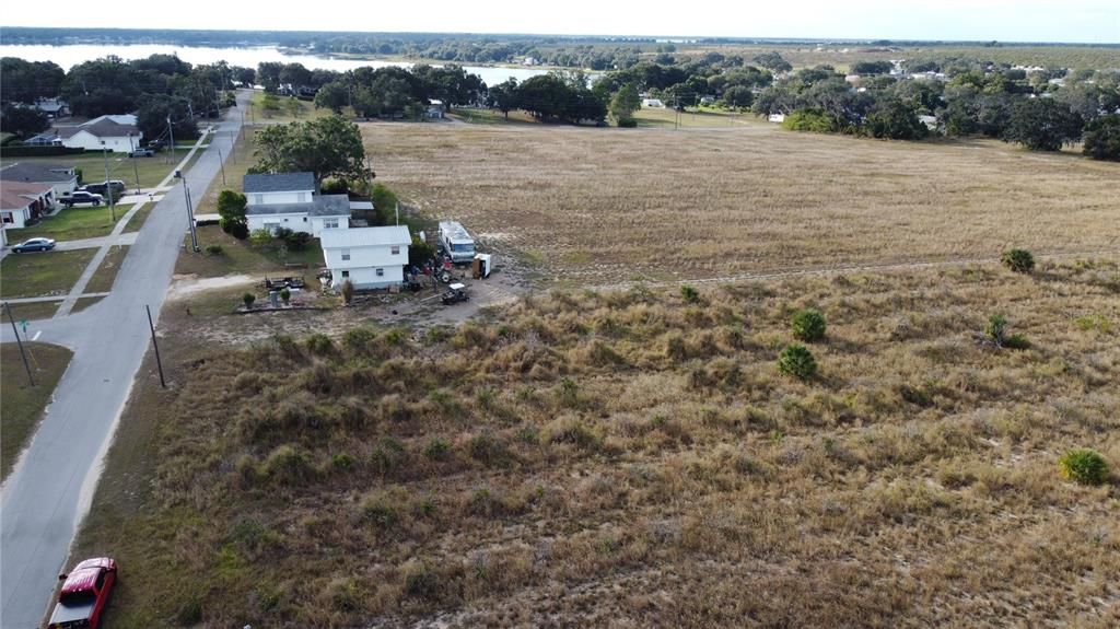 待售: $299,000 (7.11 acres)