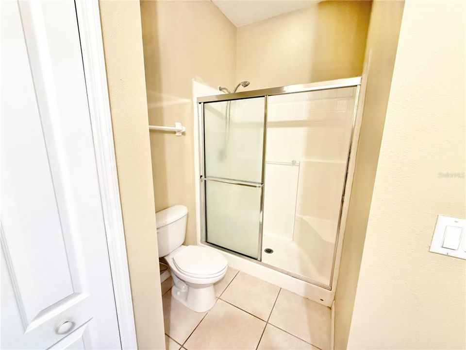 For Sale: $299,900 (3 beds, 2 baths, 1519 Square Feet)