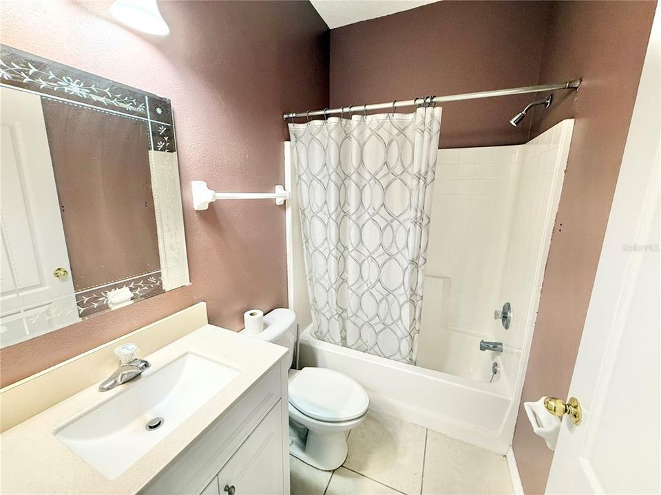 For Sale: $299,900 (3 beds, 2 baths, 1519 Square Feet)