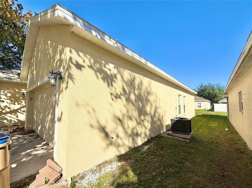 For Sale: $299,900 (3 beds, 2 baths, 1519 Square Feet)