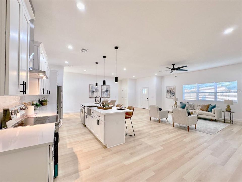 Active With Contract: $539,900 (3 beds, 2 baths, 2053 Square Feet)