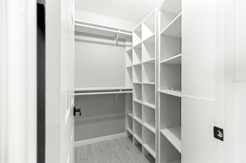 For Rent: $2,200 (3 beds, 2 baths, 1268 Square Feet)