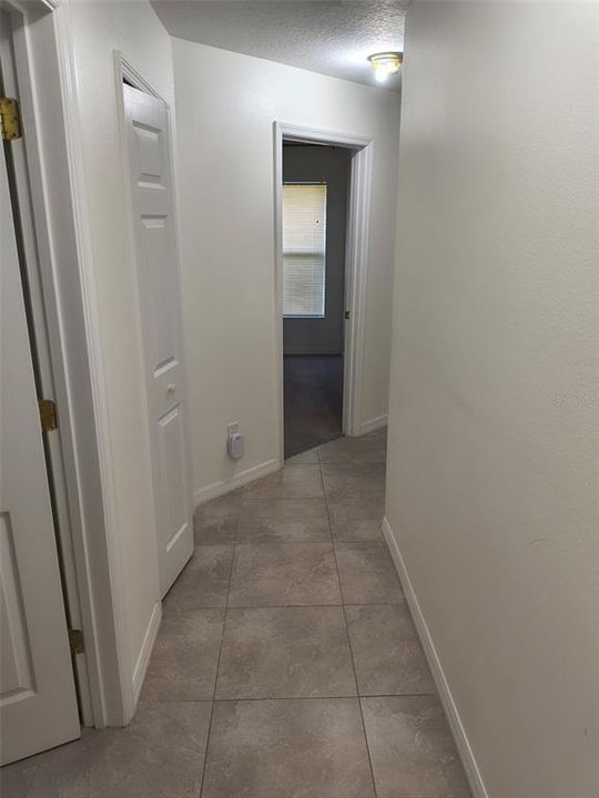 出租: $2,500 (4 贝兹, 2 浴室, 1950 平方英尺)