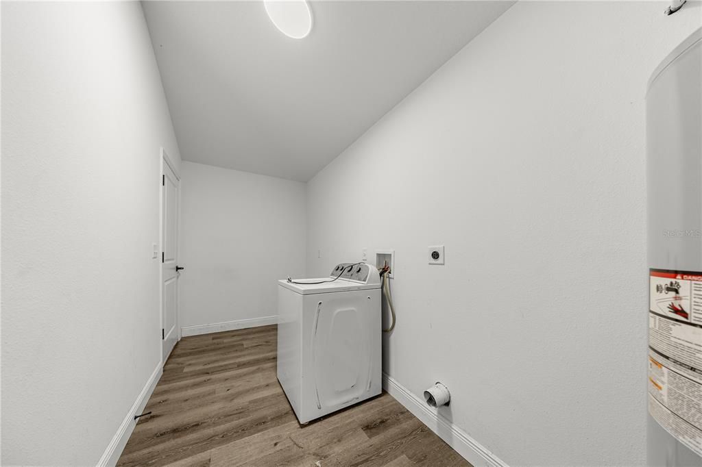 出租: $1,650 (3 贝兹, 2 浴室, 1006 平方英尺)