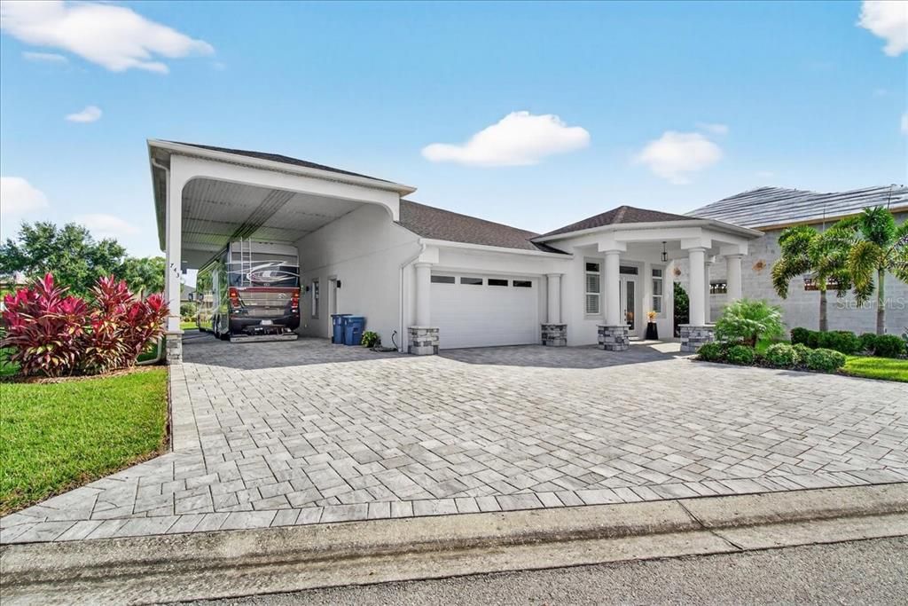 For Sale: $859,900 (3 beds, 2 baths, 2777 Square Feet)