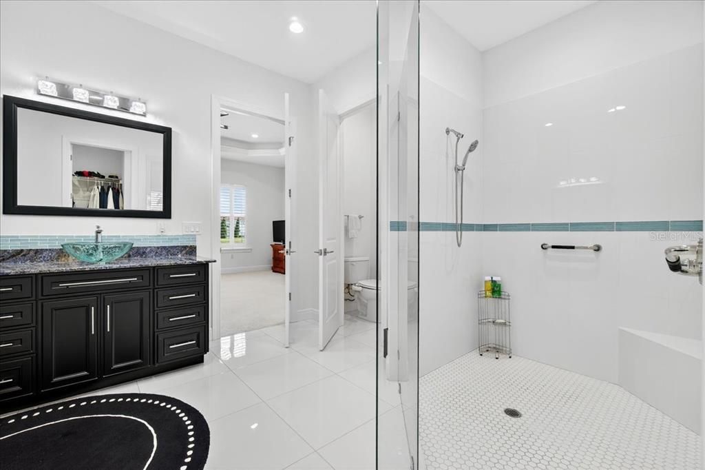 For Sale: $859,900 (3 beds, 2 baths, 2777 Square Feet)