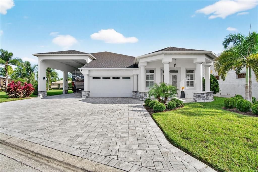 For Sale: $859,900 (3 beds, 2 baths, 2777 Square Feet)