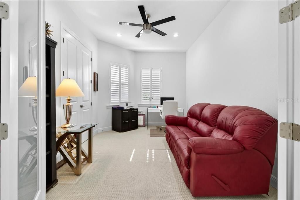 For Sale: $859,900 (3 beds, 2 baths, 2777 Square Feet)