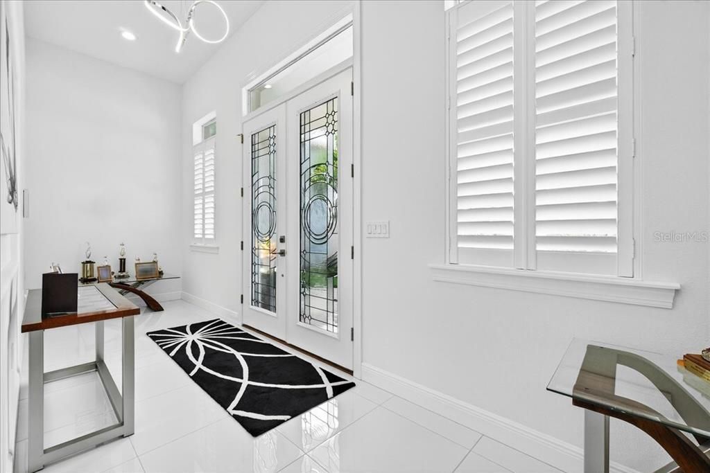 For Sale: $859,900 (3 beds, 2 baths, 2777 Square Feet)