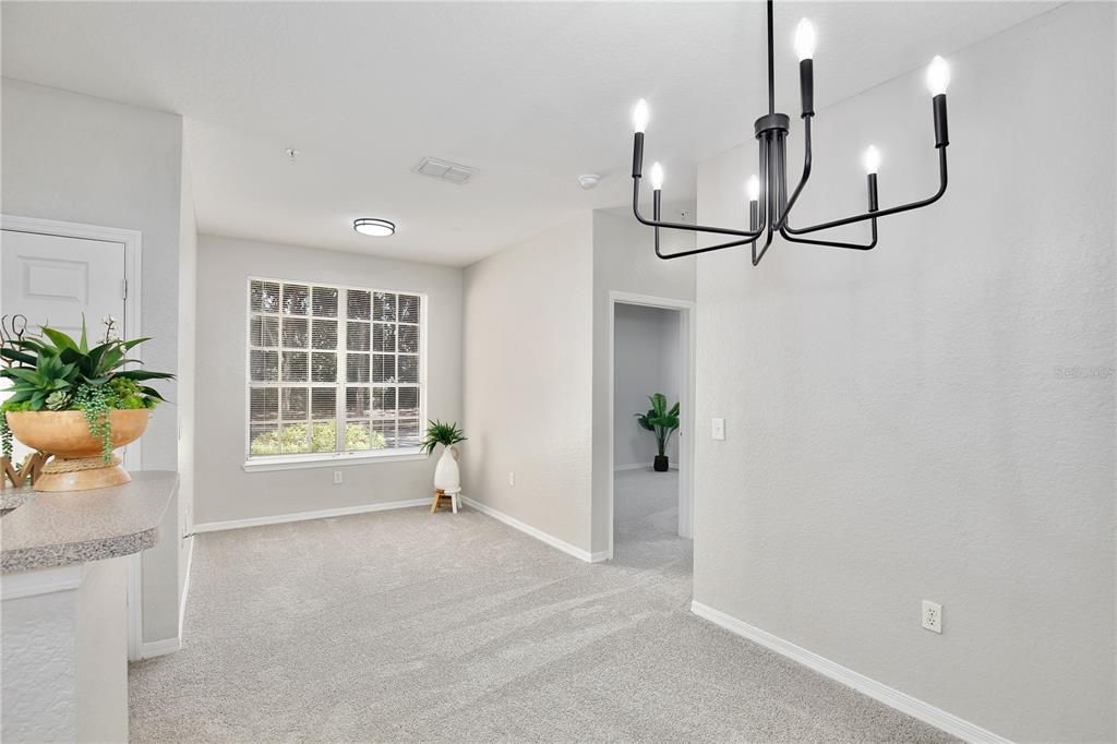 Activo con contrato: $208,000 (3 camas, 2 baños, 1194 Pies cuadrados)