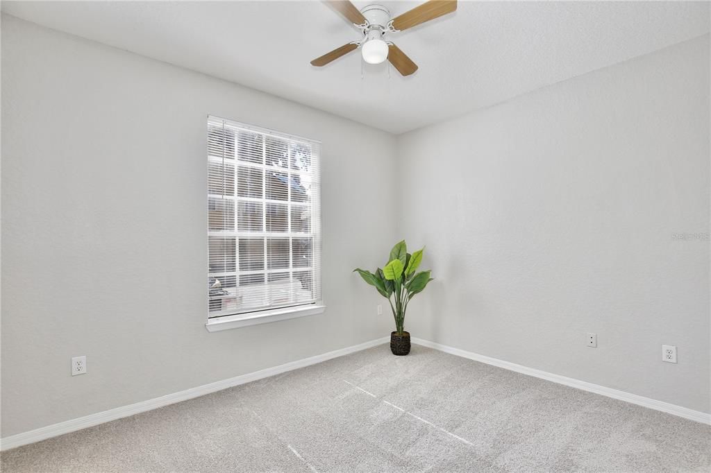 Activo con contrato: $208,000 (3 camas, 2 baños, 1194 Pies cuadrados)