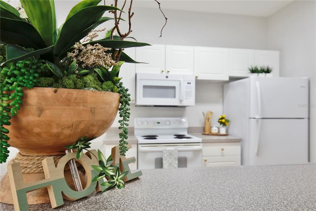 Activo con contrato: $208,000 (3 camas, 2 baños, 1194 Pies cuadrados)