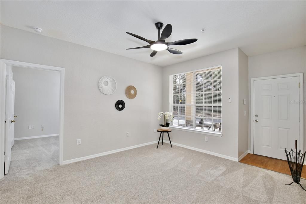 Activo con contrato: $208,000 (3 camas, 2 baños, 1194 Pies cuadrados)