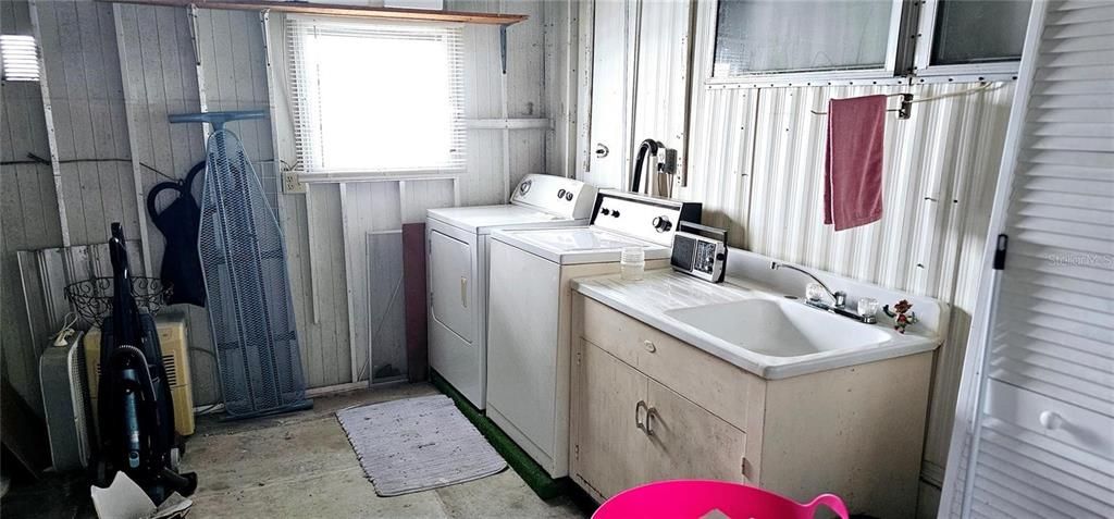 待售: $69,900 (2 贝兹, 1 浴室, 624 平方英尺)