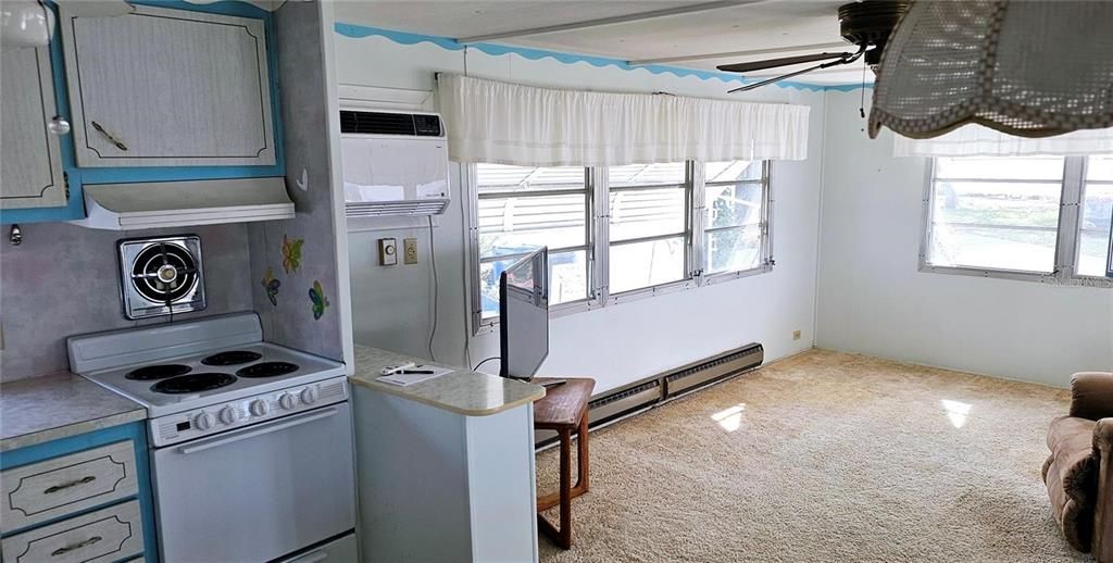 待售: $69,900 (2 贝兹, 1 浴室, 624 平方英尺)