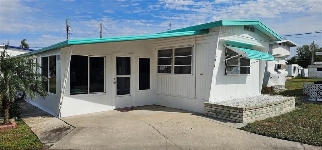 待售: $69,900 (2 贝兹, 1 浴室, 624 平方英尺)