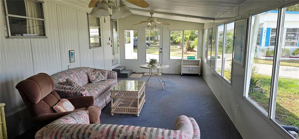 待售: $69,900 (2 贝兹, 1 浴室, 624 平方英尺)