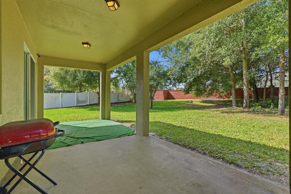 For Sale: $499,999 (5 beds, 2 baths, 3390 Square Feet)