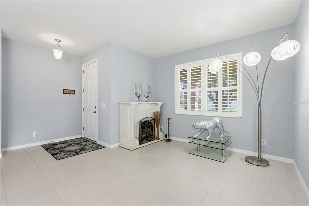 For Sale: $499,999 (5 beds, 2 baths, 3390 Square Feet)