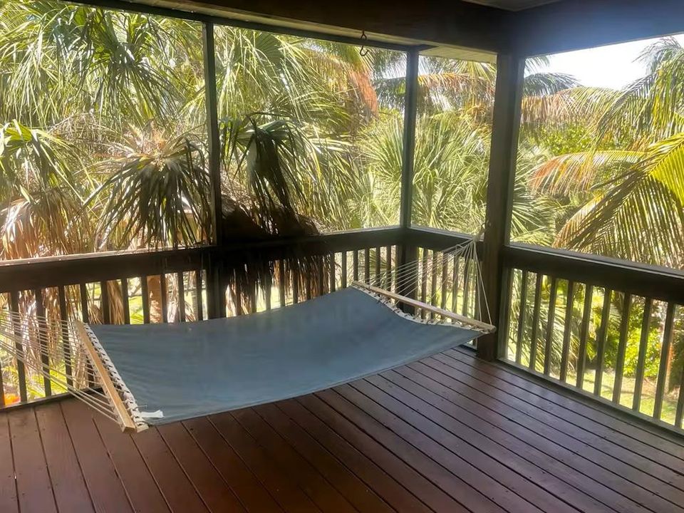 For Sale: $675,000 (3 beds, 2 baths, 1260 Square Feet)