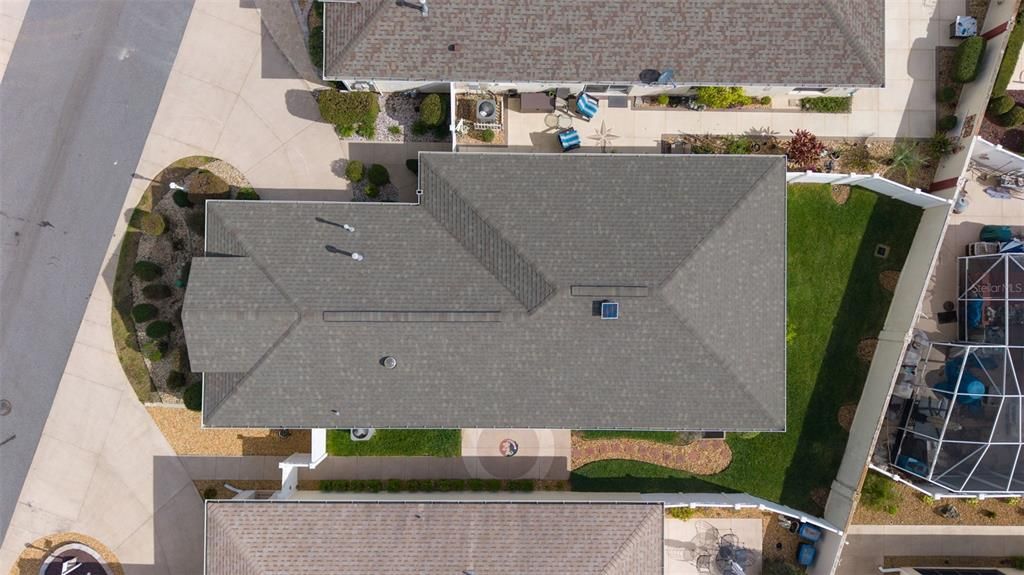 For Sale: $300,000 (2 beds, 2 baths, 1186 Square Feet)