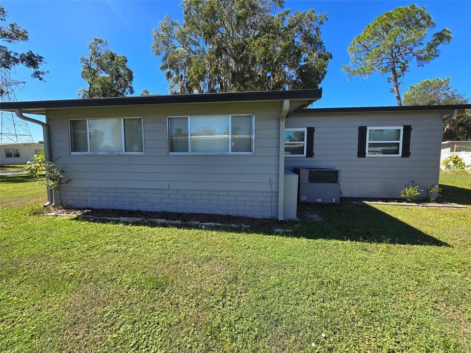 待售: $119,000 (2 贝兹, 2 浴室, 960 平方英尺)