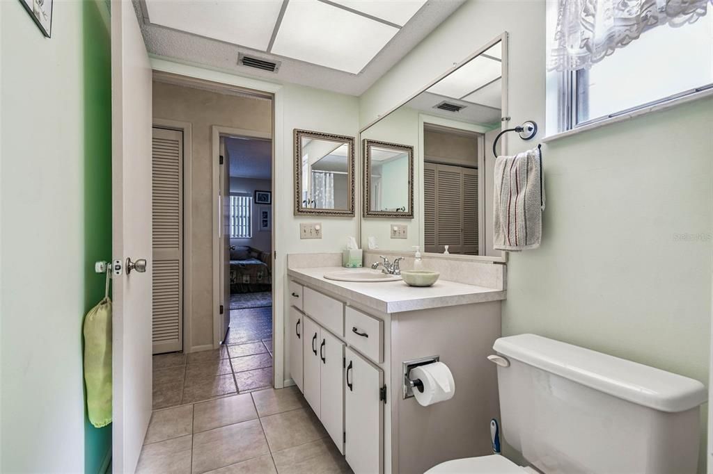 For Sale: $295,000 (3 beds, 2 baths, 1572 Square Feet)