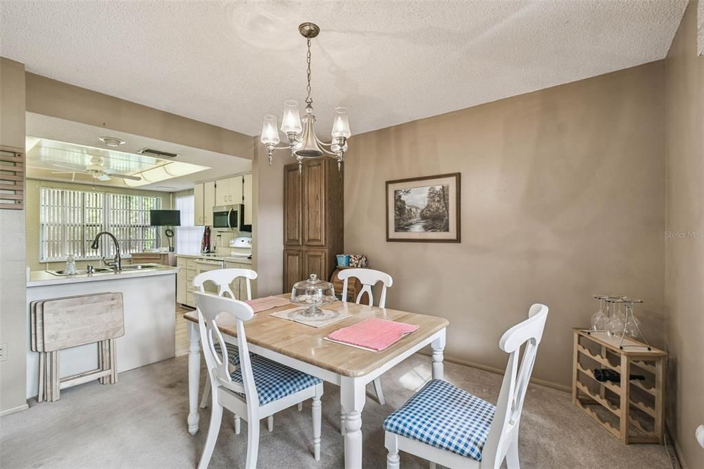 For Sale: $295,000 (3 beds, 2 baths, 1572 Square Feet)