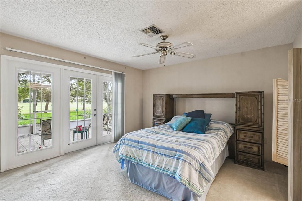 For Sale: $295,000 (3 beds, 2 baths, 1572 Square Feet)