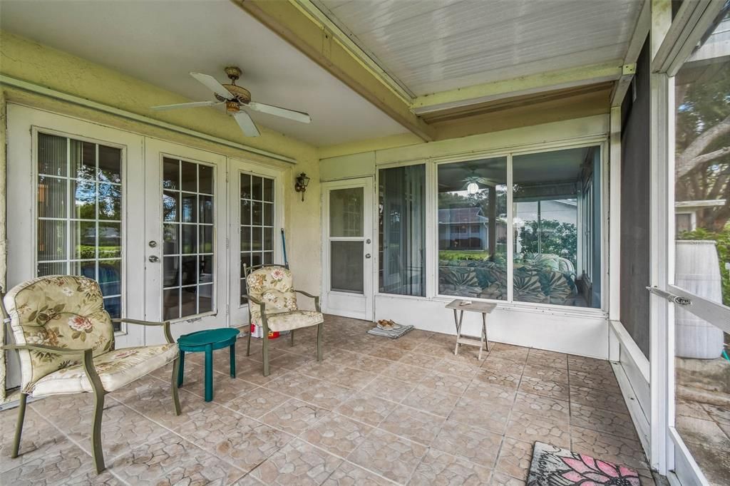 For Sale: $295,000 (3 beds, 2 baths, 1572 Square Feet)