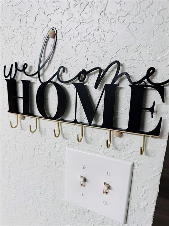 出租: $1,800 (4 贝兹, 2 浴室, 1664 平方英尺)