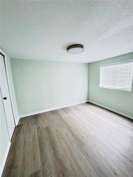 出租: $1,800 (4 贝兹, 2 浴室, 1664 平方英尺)