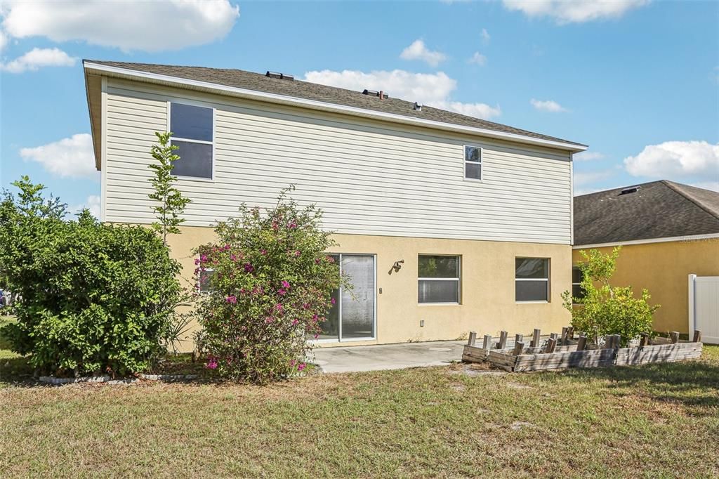 合同活跃: $339,900 (4 贝兹, 2 浴室, 2268 平方英尺)