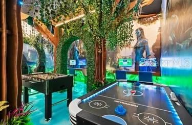 待售: $1,790,000 (9 贝兹, 9 浴室, 3950 平方英尺)