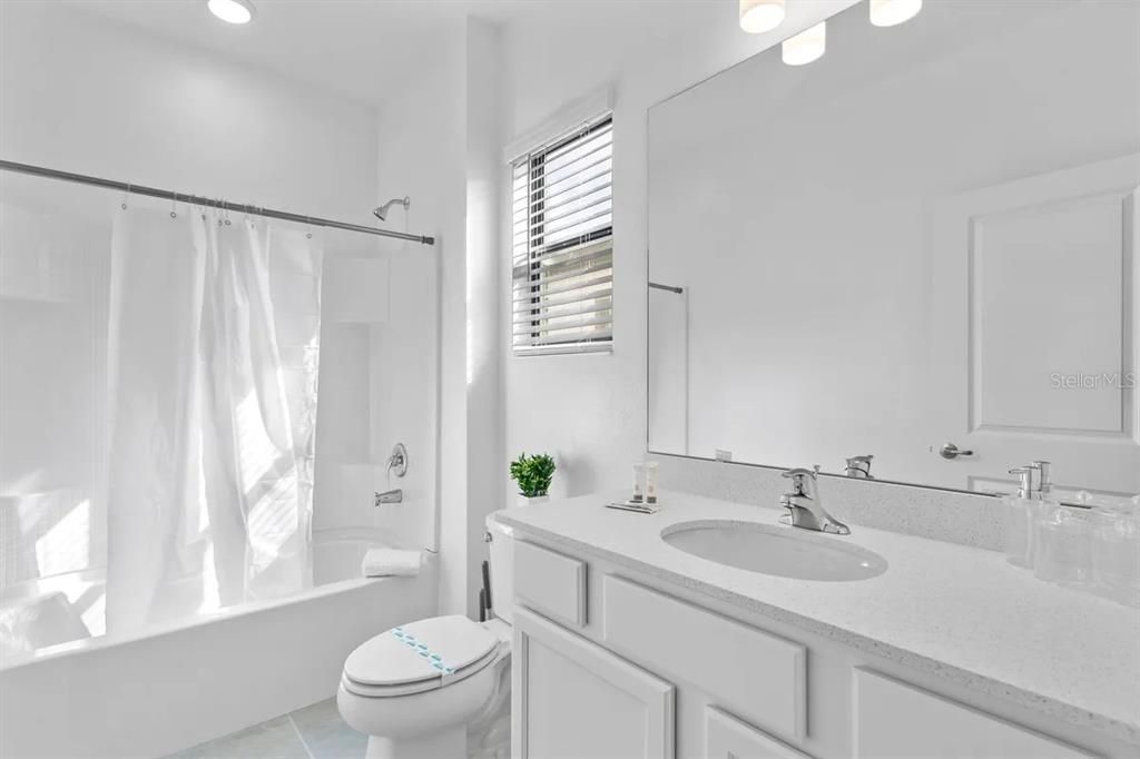 待售: $1,790,000 (9 贝兹, 9 浴室, 3950 平方英尺)