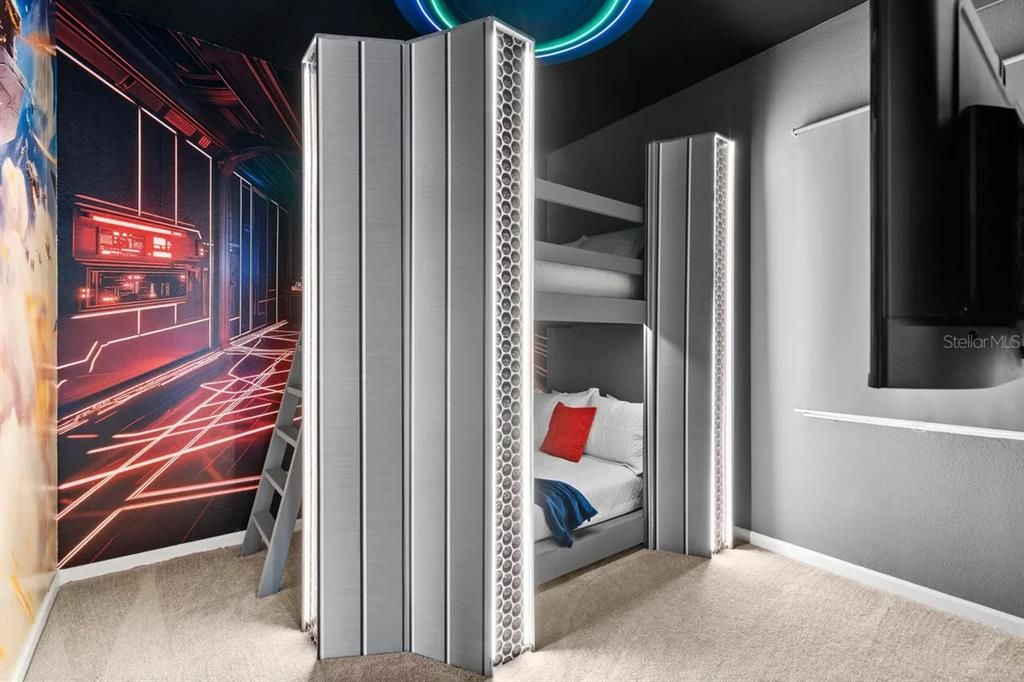 待售: $1,790,000 (9 贝兹, 9 浴室, 3950 平方英尺)