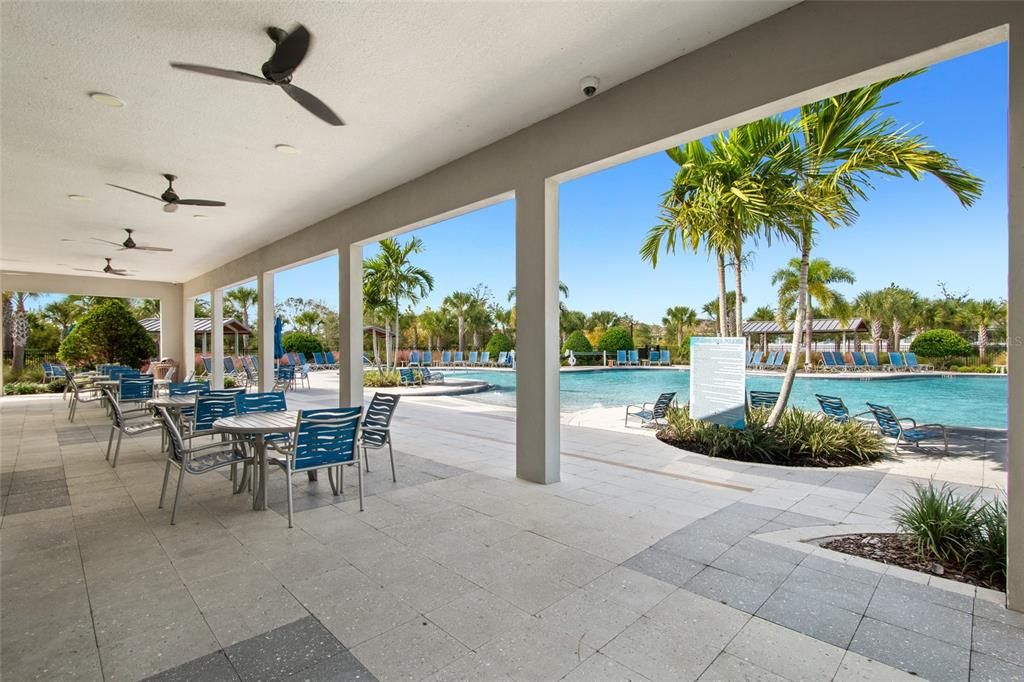 En Venta: $525,000 (4 camas, 3 baños, 2142 Pies cuadrados)