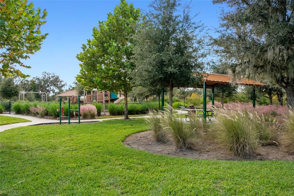 En Venta: $525,000 (4 camas, 3 baños, 2142 Pies cuadrados)