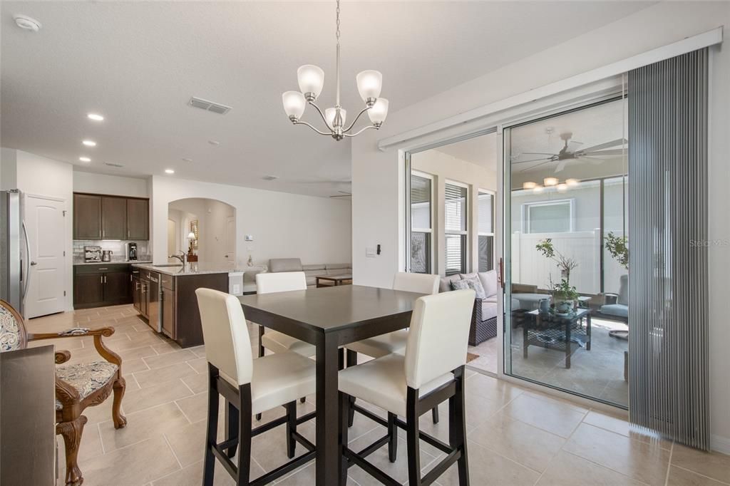 En Venta: $525,000 (4 camas, 3 baños, 2142 Pies cuadrados)