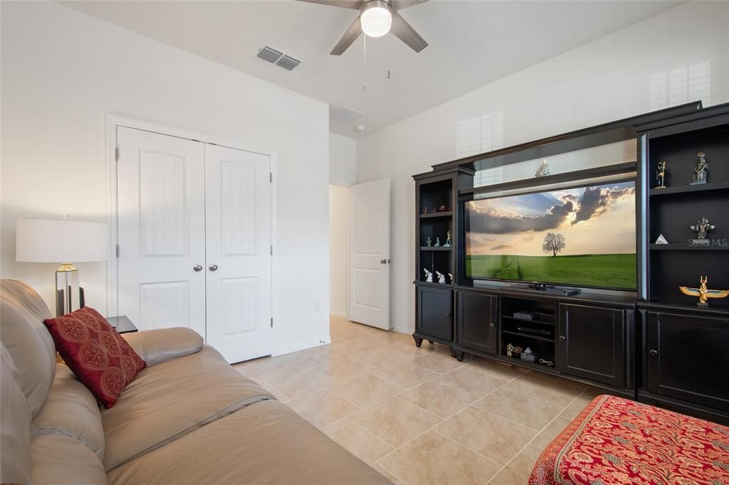 En Venta: $525,000 (4 camas, 3 baños, 2142 Pies cuadrados)